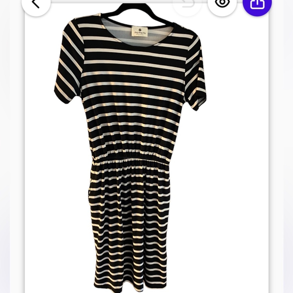 Betsey‘s boutique shop striped Tee dress.  Size medium.  Black & white stripes